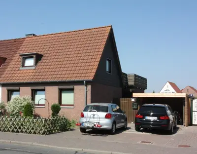 Das Gebäude in dem sich die Ferienwohnung befindet