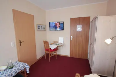 TV/Unterhaltungsangebot in der Unterkunft Haus am Kurpark Wohnung 17