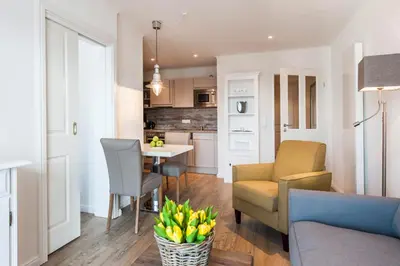 Küche/Küchenzeile in der Unterkunft Weisse Villa Apartment 2 4 Estelles Beachhouse