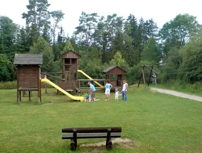 Ein Kinderspielbereich in der Unterkunft Residenz Steinmarne Cuxhaven 2