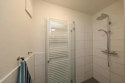 Ein Badezimmer in der Unterkunft Quartier Hohe Geest 9 - Wolke 9 - a69836