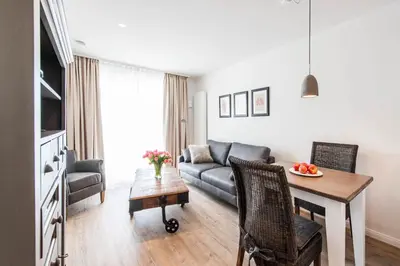 Ein Sitzbereich in der Unterkunft Weisse Villa Apartment 1 3 Nord
