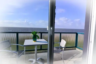 Ein Balkon oder eine Terrasse in der Unterkunft Beach Lodge BL04