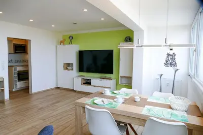 Küche/Küchenzeile in der Unterkunft Strandhochhaus SJ13