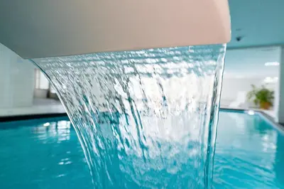 Der Swimmingpool an oder in der Nähe von Strandhochhaus SHC8