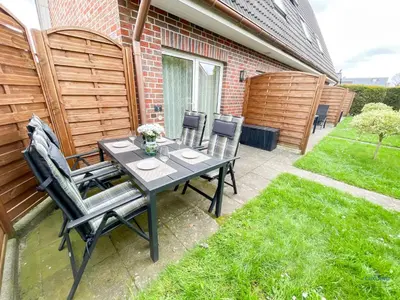 Ein Garten an der Unterkunft Residenz Grantz Sahlenburg Wohnung 3