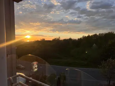 Blick auf den Sonnenuntergang/Sonnenaufgang von der Ferienwohnung aus oder aus der Nähe