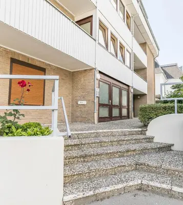 Das Gebäude in dem sich die Ferienwohnung befindet