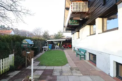 Das Gebäude in dem sich die Ferienwohnung befindet