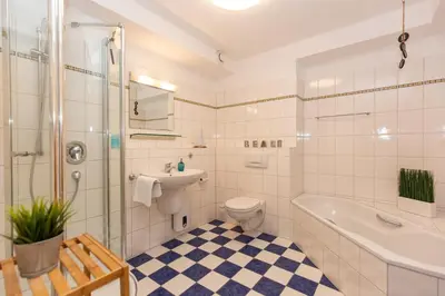 Ein Badezimmer in der Unterkunft Kurpark-Residenz 118