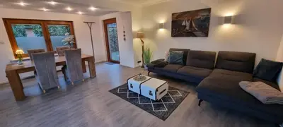 Ein Sitzbereich in der Unterkunft Haus Kaiser Appartement 16 Großer Deichtraum