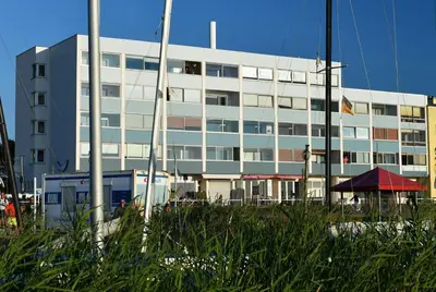 Das Gebäude in dem sich die Ferienwohnung befindet