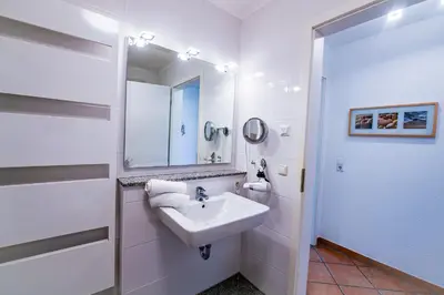 Ein Badezimmer in der Unterkunft Strandpalais PE08