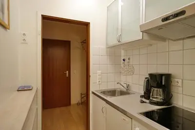 Küche/Küchenzeile in der Unterkunft Viktoriastraße 5 D Thomsen 806
