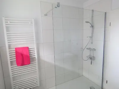 Ein Badezimmer in der Unterkunft Haus zwischen den Deichen Wohnung 1