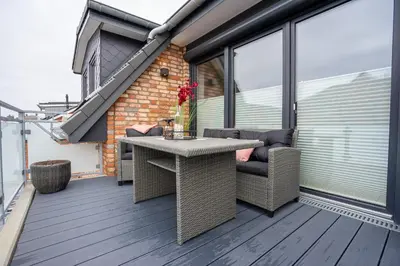 Ein Balkon oder eine Terrasse in der Unterkunft Elsi Deluxe zwischen Hafen und Zentrum