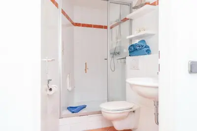 Ein Badezimmer in der Unterkunft Haus Hanseatic, Wohnung 107