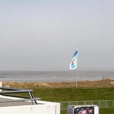 Hanseatic 209