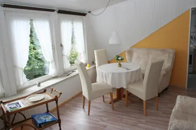 Ein Sitzbereich in der Unterkunft Schwiemann