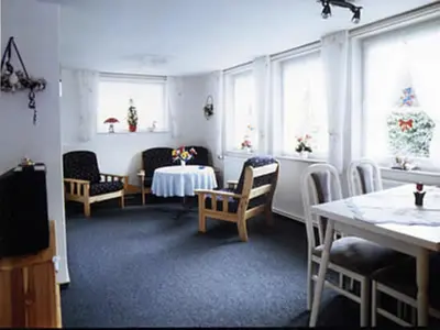 Ein Sitzbereich in der Unterkunft Badehausallee 20 Bungalow
