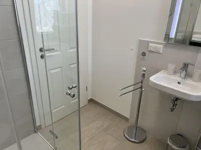 Ein Badezimmer in der Unterkunft Ferienwohnungen EBBE und FLUT - Niedrigenergiehaus