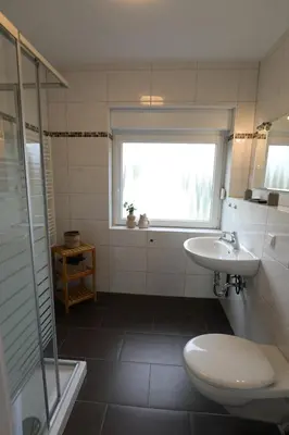 Ein Badezimmer in der Unterkunft Rugenbargsweg 27 Whg 2